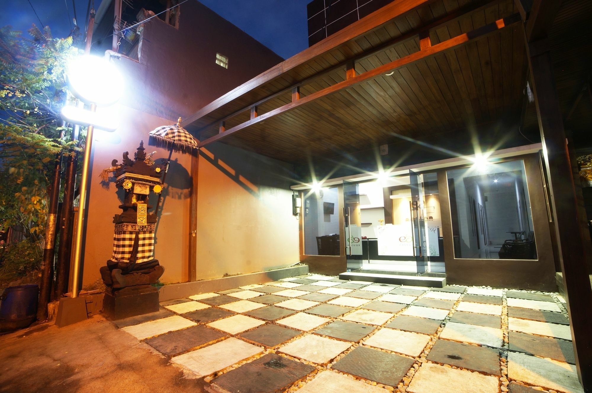 Easton Kuta Homestay Екстер'єр фото
